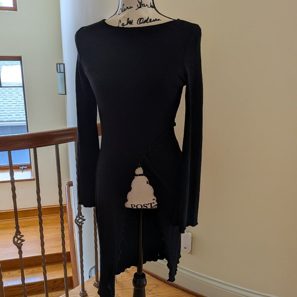 Elegant Unique Moa Moa Long=Sleeve Knit Tunic Top